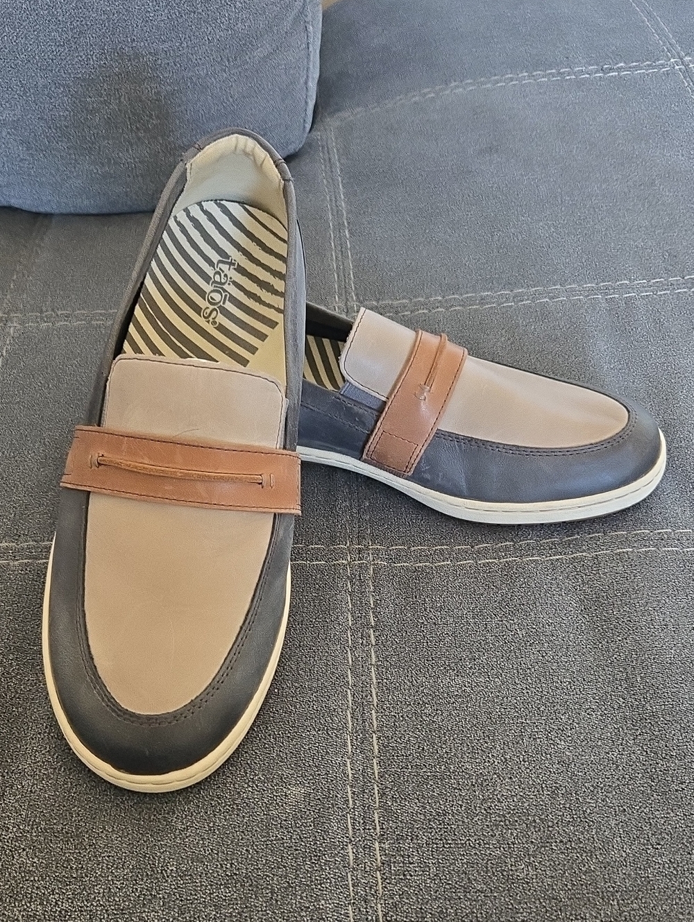 Taos 'Upward' Multi-Tone Leather Slip-On Loafers in Taupe, Navy & Tan